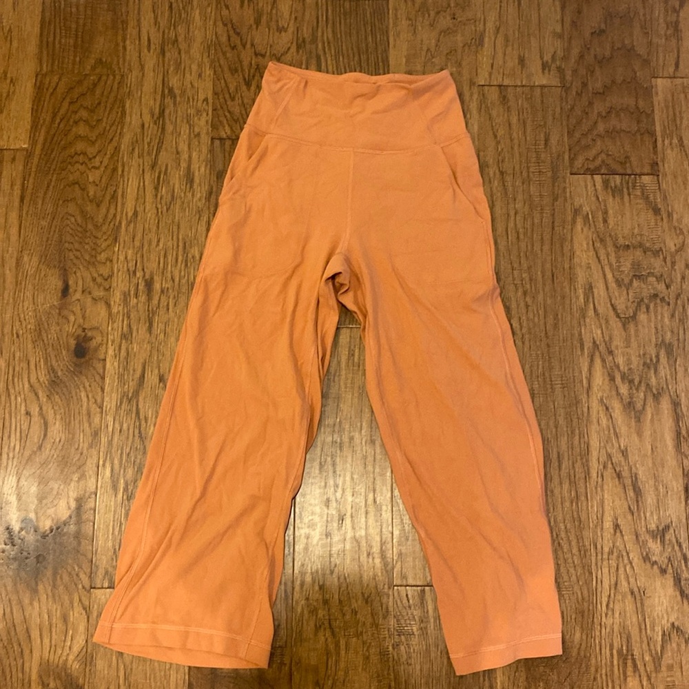 Lululemon align capris